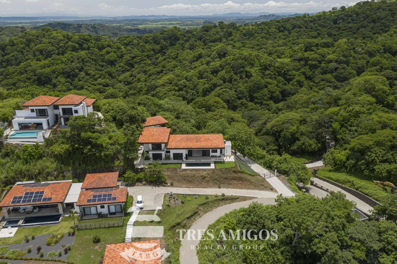 CASA ALTO VERDE Ladera del Mar Lot 10 RR, photo 5
