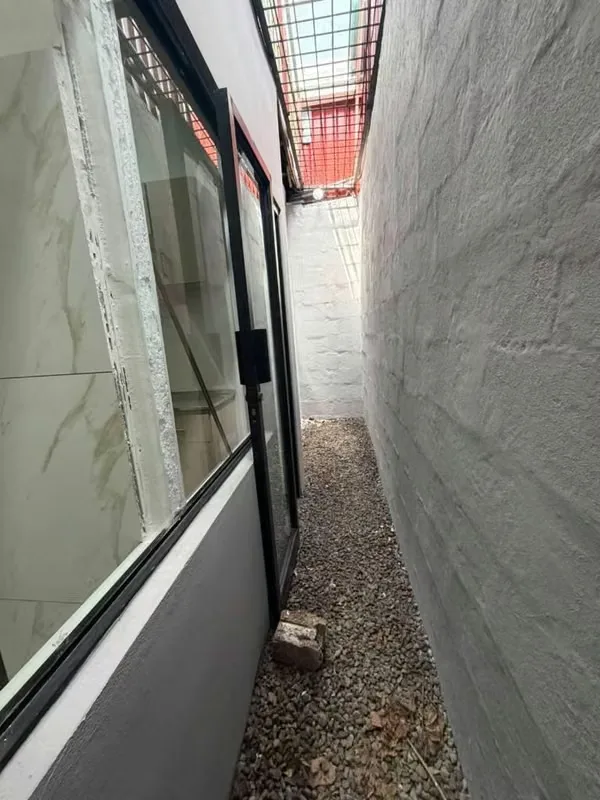 SE ALQUILA apartamento remodelado en Zapote, muy cerca de la Casa Presidencial, la Universidad Veritas y fácil acceso a la UCR. Ubicación céntrica con facilidad de transporte ..., photo 2