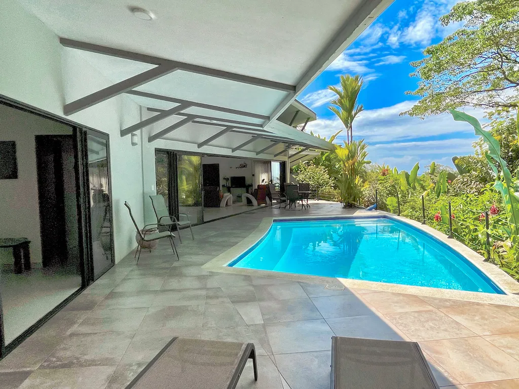 RENTAL VILLAS AND MAIN HOUSE WITH OCEAN AND MOUNTAIN VIEWS IN UVITA, photo 13