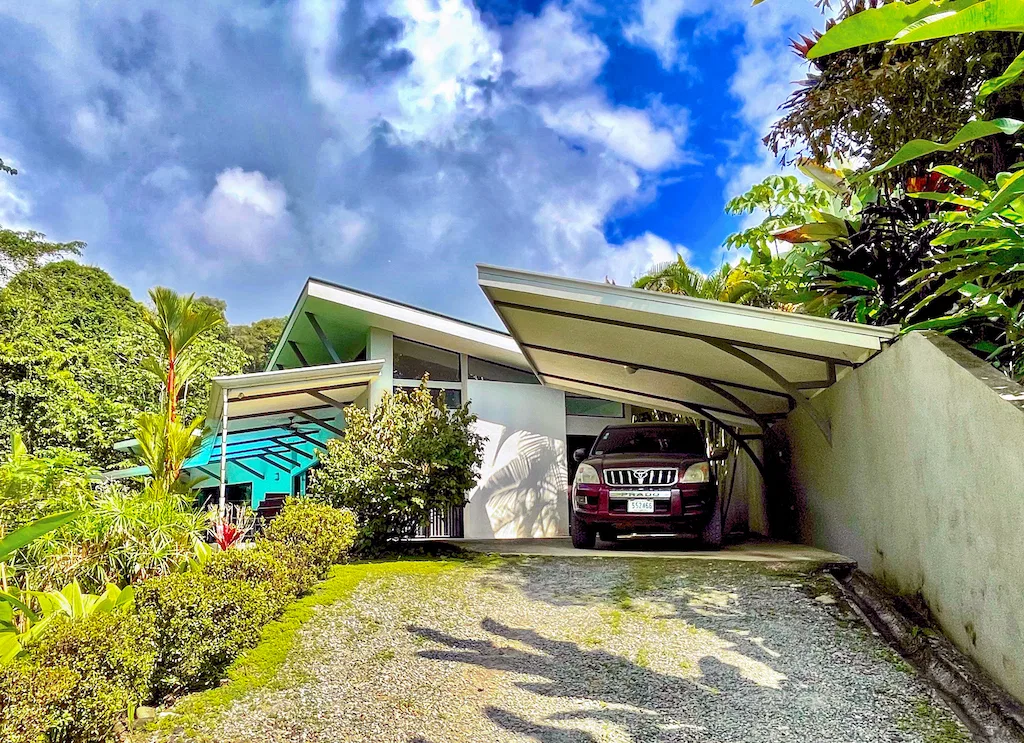 RENTAL VILLAS AND MAIN HOUSE WITH OCEAN AND MOUNTAIN VIEWS IN UVITA, photo 15