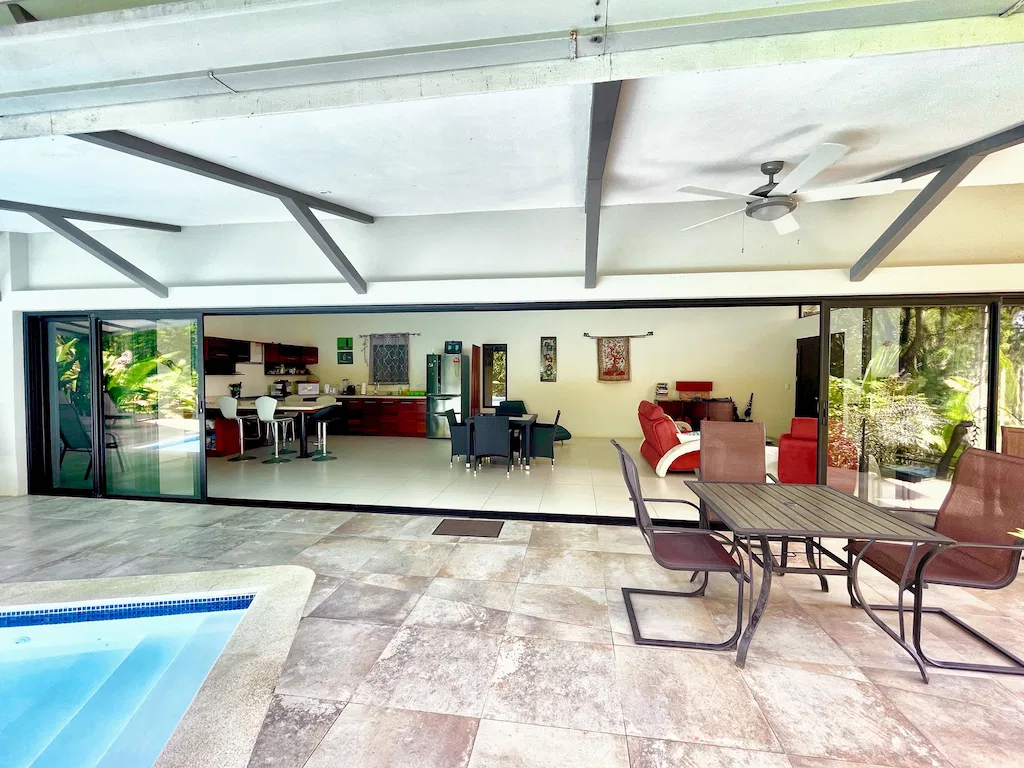 RENTAL VILLAS AND MAIN HOUSE WITH OCEAN AND MOUNTAIN VIEWS IN UVITA, photo 20
