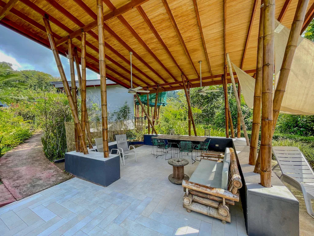 RENTAL VILLAS AND MAIN HOUSE WITH OCEAN AND MOUNTAIN VIEWS IN UVITA, photo 9