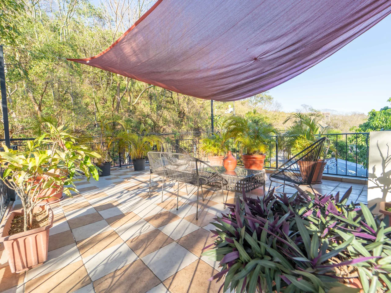 Monos y Mar - 7BR 4BA Income Generating Multi-Unit Beach Property, photo 5