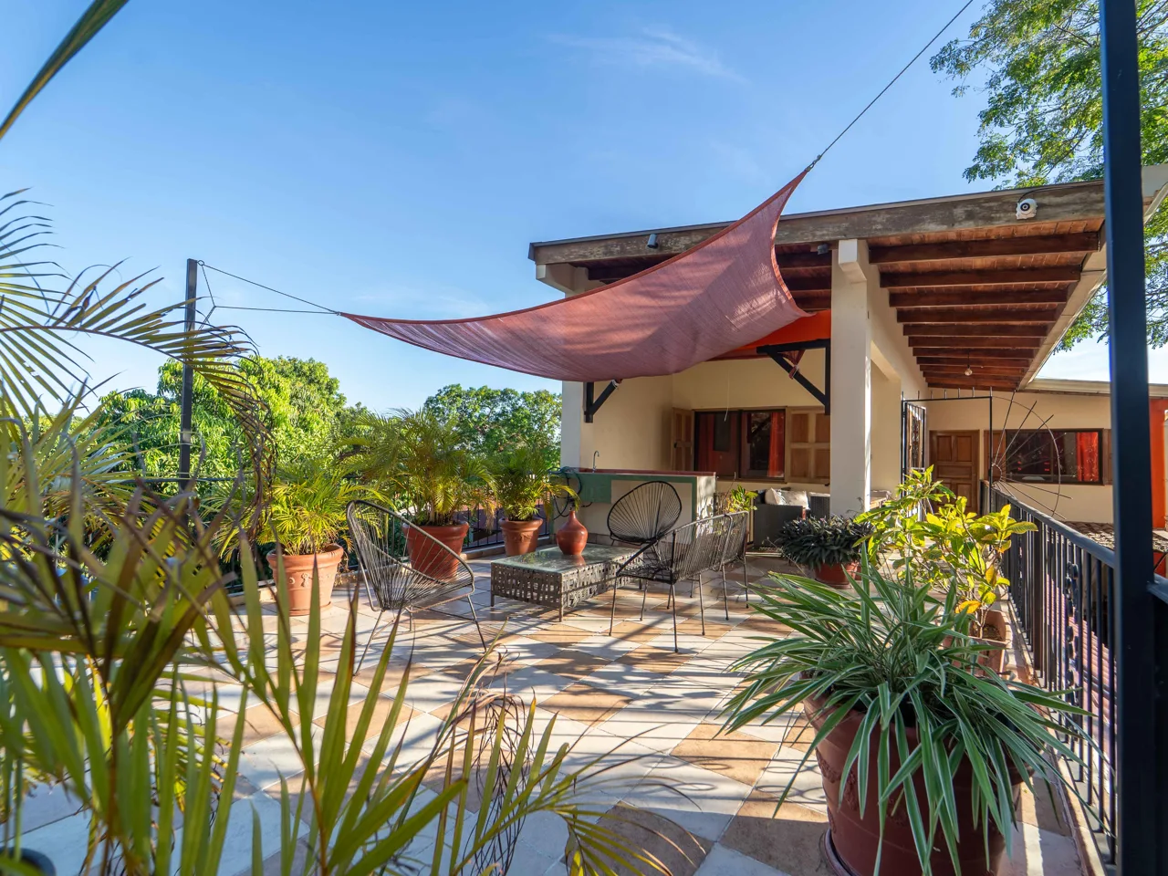 Monos y Mar - 7BR 4BA Income Generating Multi-Unit Beach Property, photo 6
