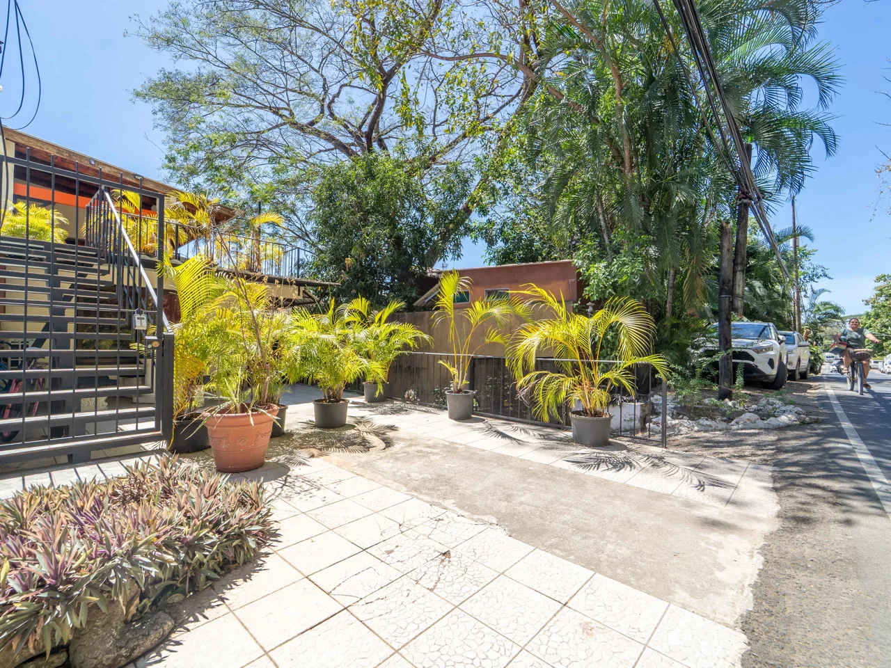 Monos y Mar - 7BR 4BA Income Generating Multi-Unit Beach Property, photo 10
