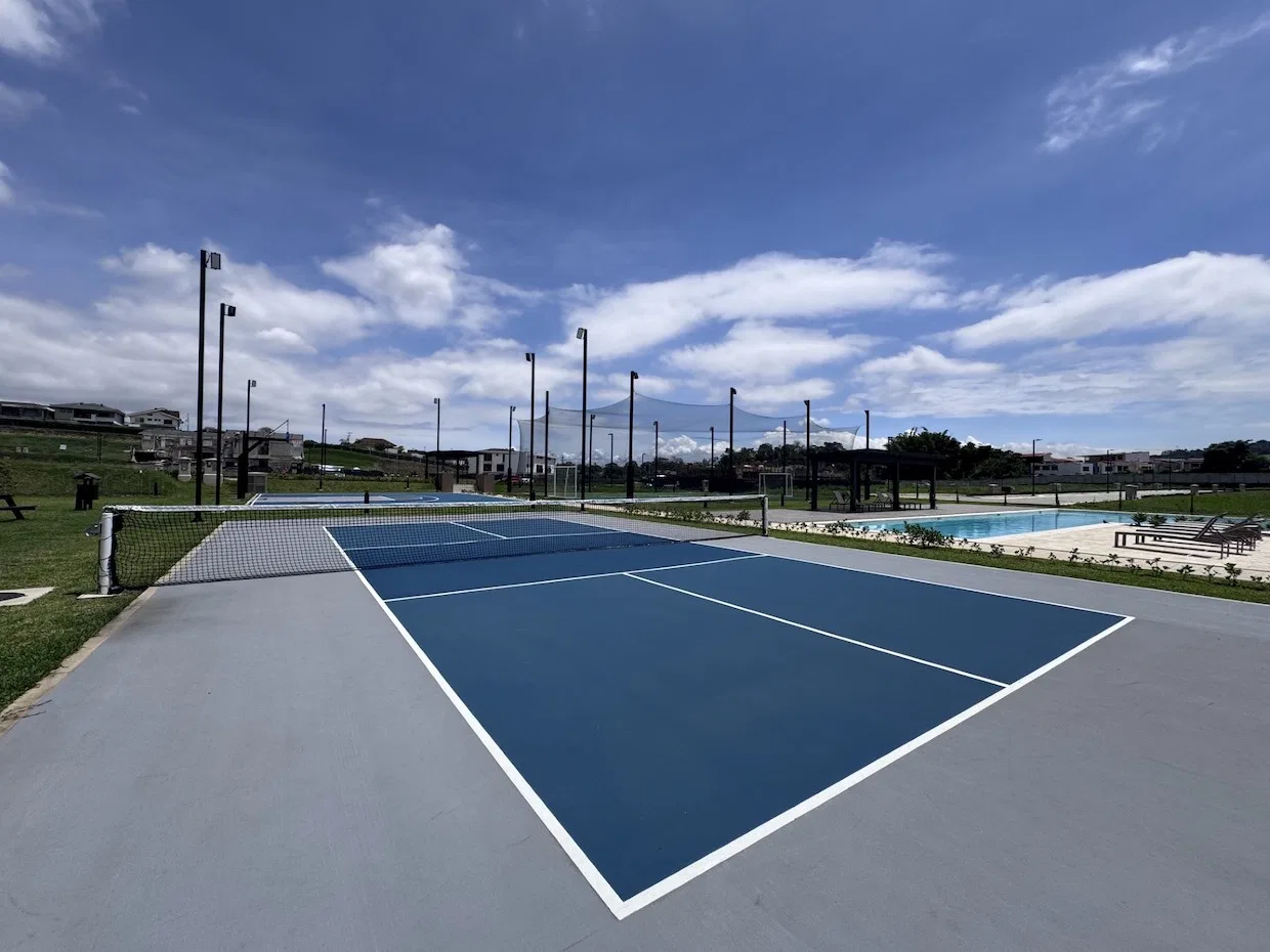 Curridabat: Espectacular Lote Plano en Condominio Avenida del Este con 283 Metros., photo 3
