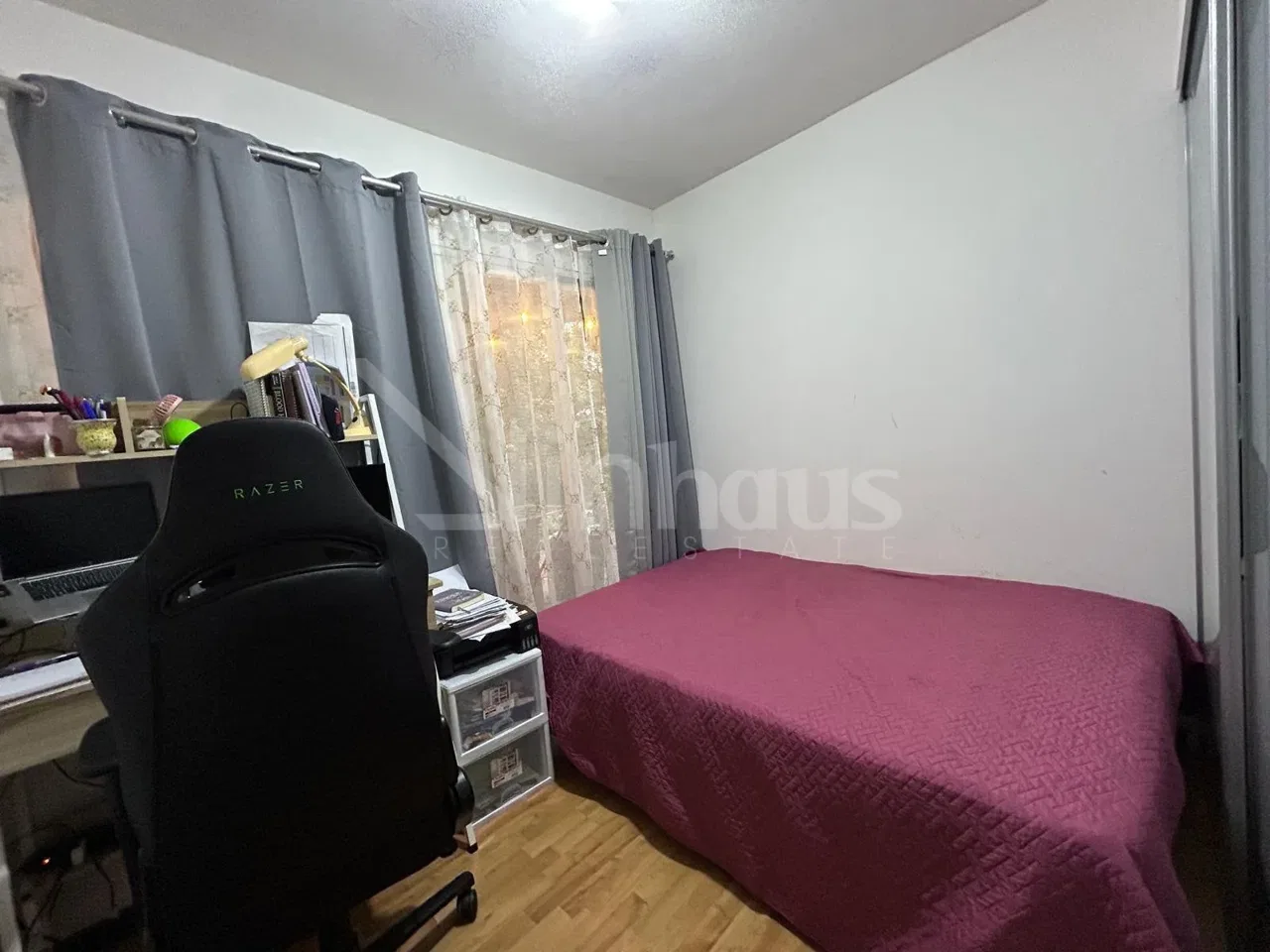 Se vende apartamento en primera planta con terraza. Cuenta con 101 metros cuadrados distribuidos en cocina, sala y comedor integrado., photo 5