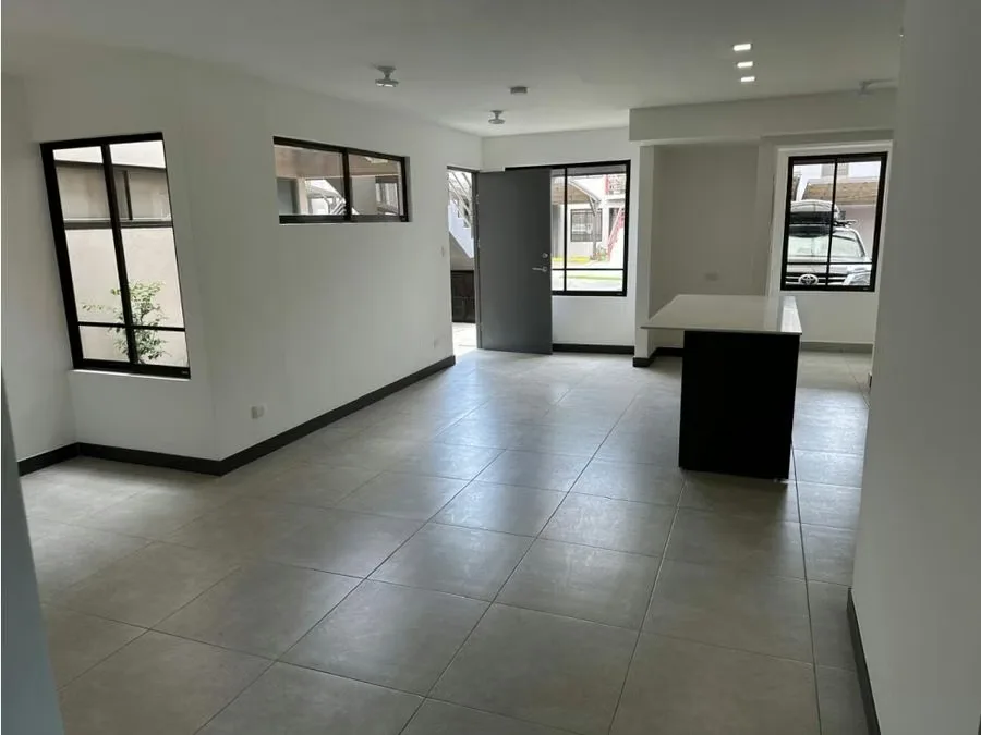 Alquiler de apartamento con acabados de lujo en condominio Francisco, en San Francisco de Heredia