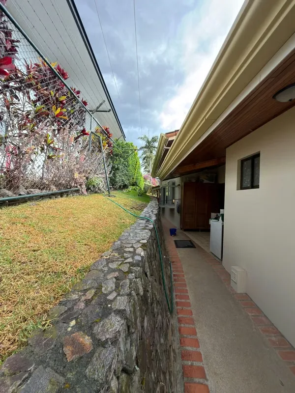 House with a nice garden for sale, photo 15