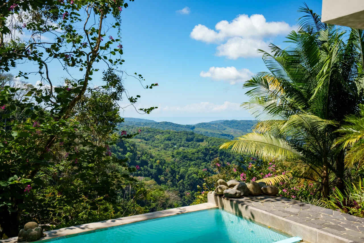 LUXURIOUS RETREAT WITH LARGE WATERFALL ON THE PROPERTY AND EXPANSIVE OCEAN VIEW – 12 ACRES, photo 12