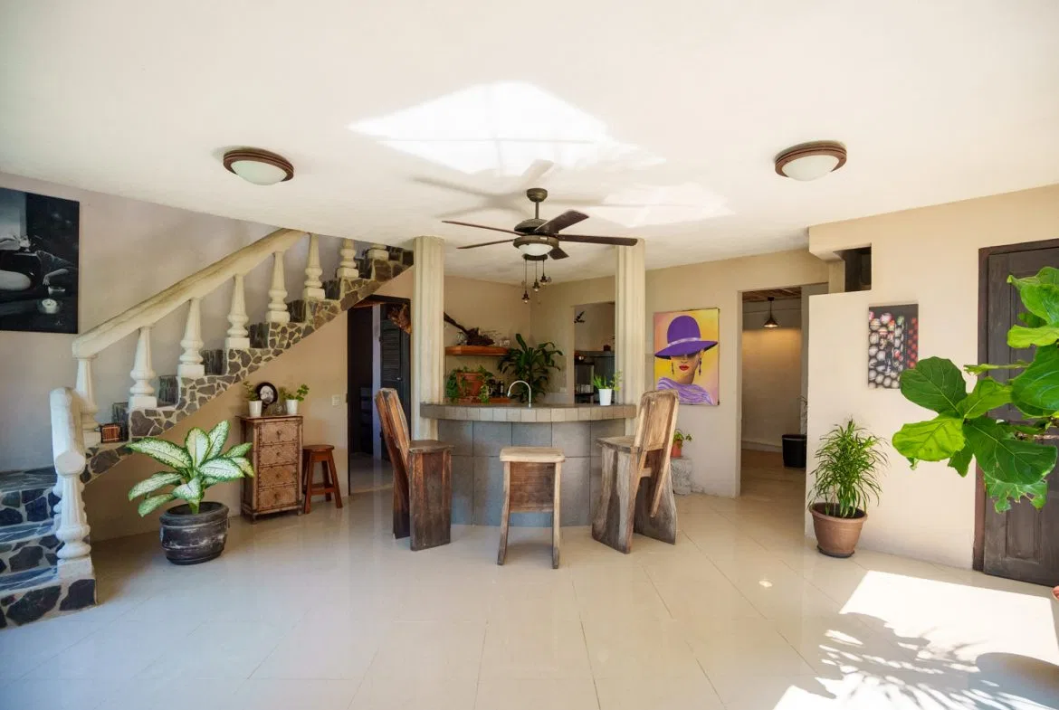 LUXURIOUS RETREAT WITH LARGE WATERFALL ON THE PROPERTY AND EXPANSIVE OCEAN VIEW – 12 ACRES, photo 15