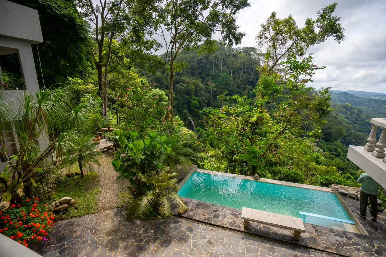 LUXURIOUS RETREAT WITH LARGE WATERFALL ON THE PROPERTY AND EXPANSIVE OCEAN VIEW – 12 ACRES, photo 4