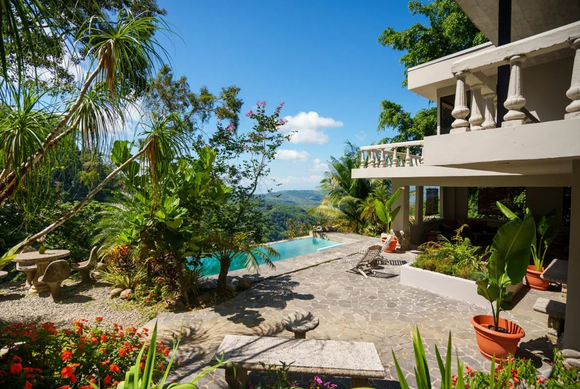 LUXURIOUS RETREAT WITH LARGE WATERFALL ON THE PROPERTY AND EXPANSIVE OCEAN VIEW – 12 ACRES, photo 7