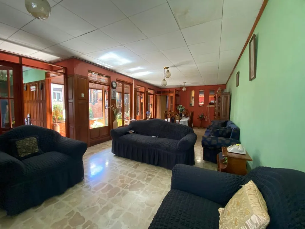 VENTA DE CASA Cedros de Montes de Oca, 450Mtrs, 1 Floor, 5 rooms