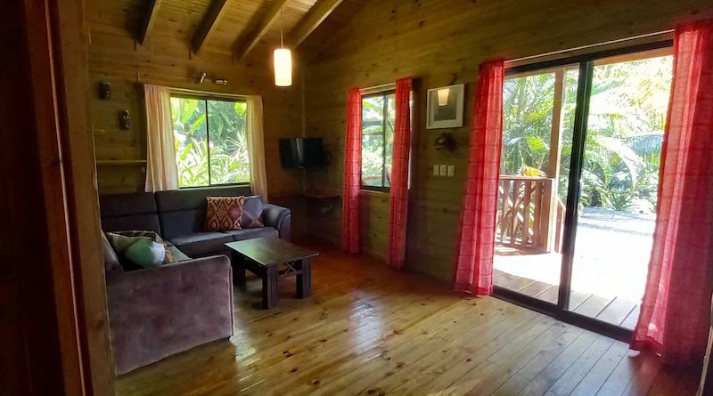 8 BEAUTIFUL CABINAS WITH POOL IN UVITA – 1.82 Acre, photo 8
