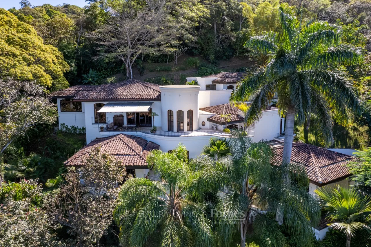POCKET LISTING - Casa Selvática - Mediterranean Style Luxury Home in the Forest of Villa Real