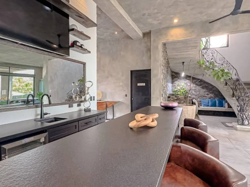 5 Bed Single Family Homes For Sale in Playa Hermosa, photo 4