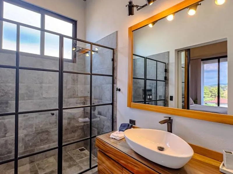 5 Bed Single Family Homes For Sale in Playa Hermosa, photo 7