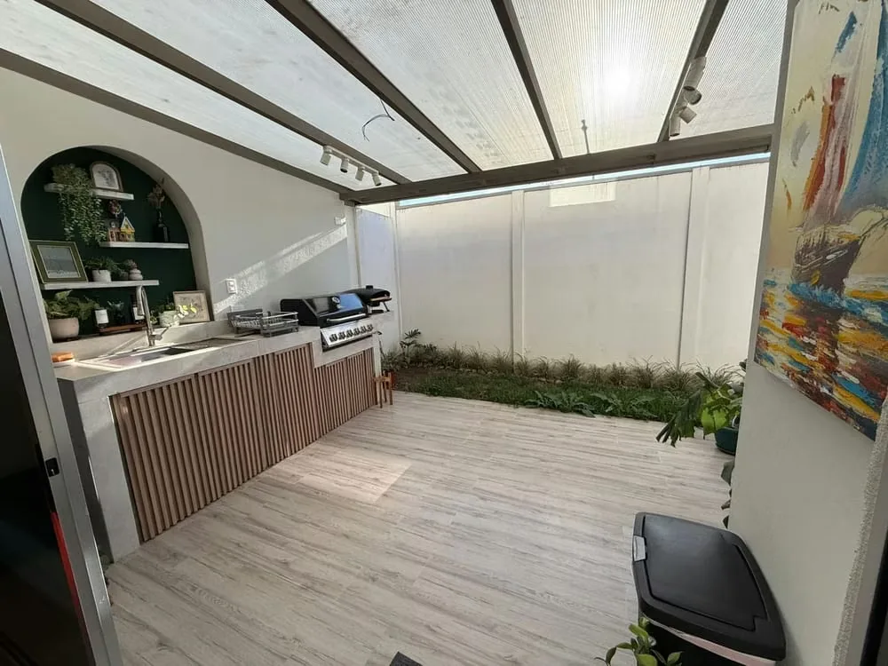 Aquí tienes la traducción profesional al inglés, optimizada para resaltar las amenidades de lujo de este condominio:, photo 6