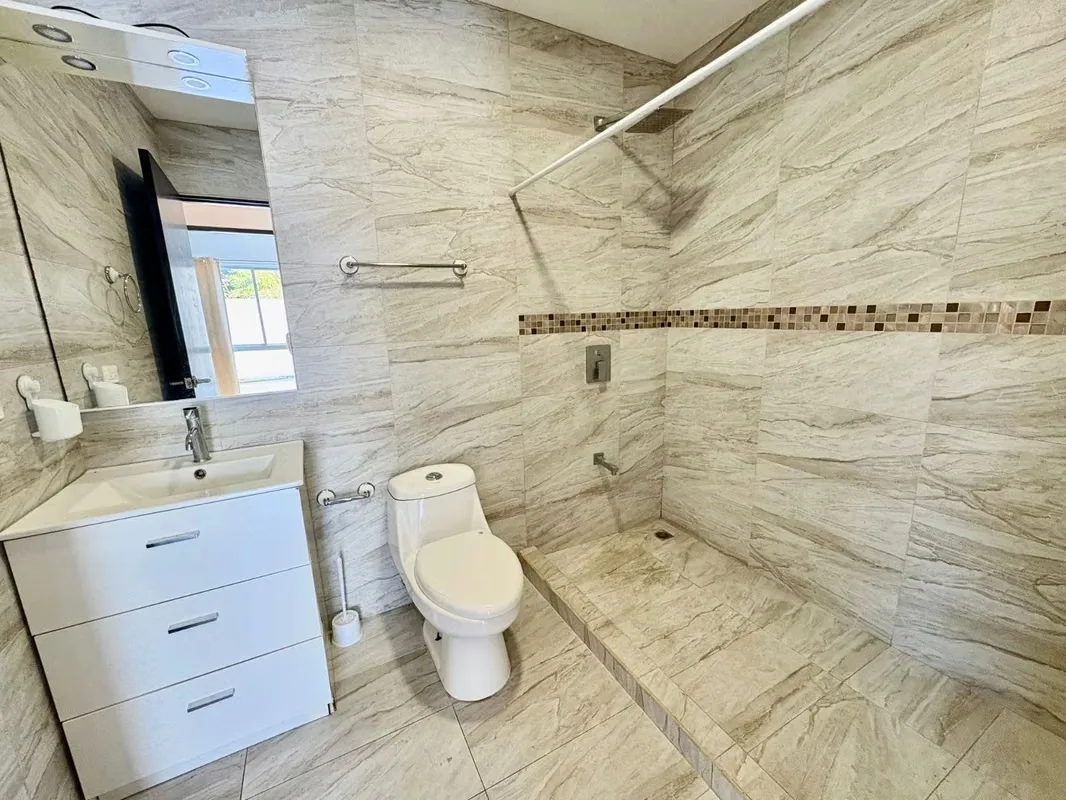 ESCAZU! LOVELY 3 LEVEL TOWHOUSE FOR RENT WITH KITCHEN APPLIANCES, photo 11