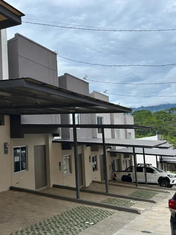 Brand new house for rent in Condominio Nova, Desparados