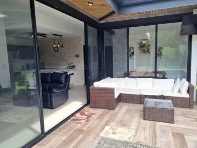 Casa de diseño moderno a poca distancia de la playa., photo 4