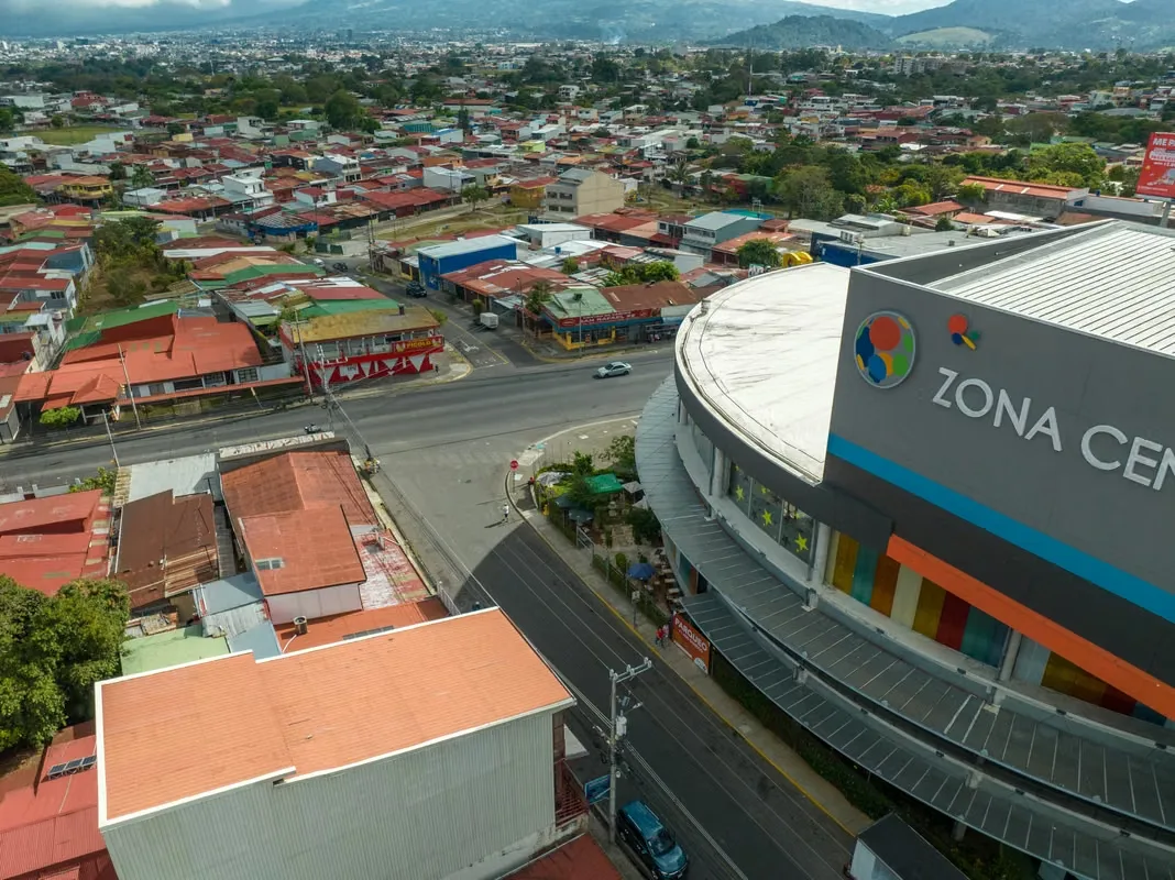 El Mall Zona Centro, ubicado en San Rafael Arriba de Desamparados, se encuentra en una posición estratégica dentro de una de las zonas con mayor tránsito peatonal y vehicular del ..., photo 12