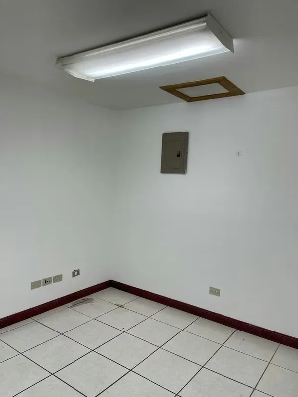 Office for rent in Centro Colon. ID 41821, photo 7