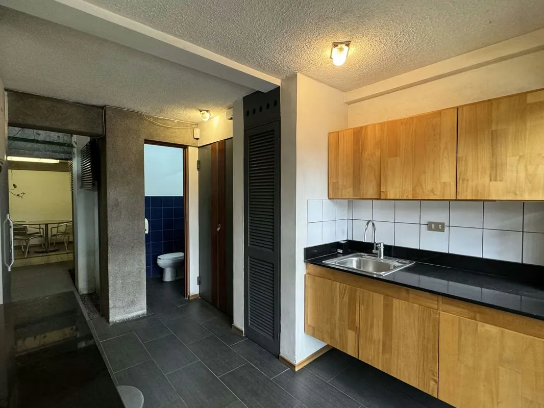 Building for Rent in Paseo Colón, photo 12