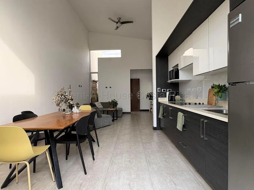 CASA EN VENTA EN SANTA ANA PIEDADES - Venta en Santa Ana
