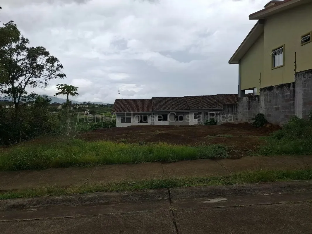 ¡Construí el hogar de tus sueños en un entorno rodeado de naturaleza! Este lote de 384 m², ubicado en un residencial de Mata de Plátano, ofrece un ambiente de clima fresco de ..., photo 2