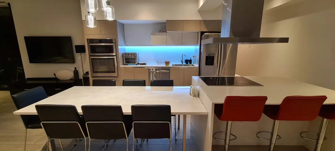 APARTAMENTO DE LUJO 100% AMUEBLADO EN ALQUILER – ROHRMOSER, photo 2