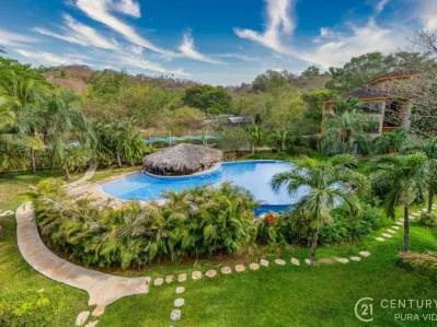 Condo For Sale - La Josefina The Oaks