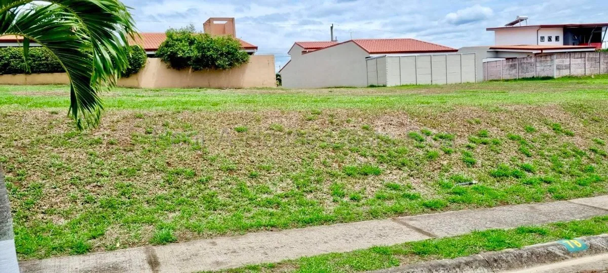 Lote plano en condominio exclusivo ideal para construir en Grecia Alajuela #26-1731 GS - Venta en Grecia