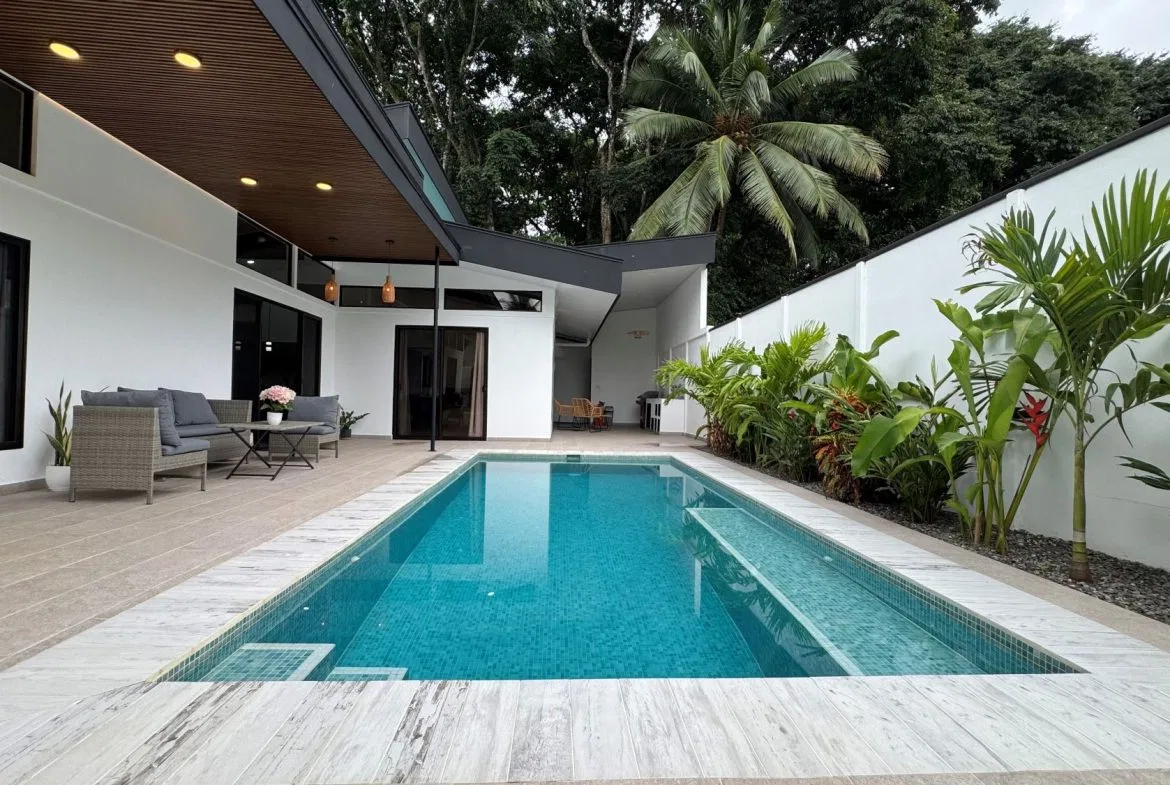 VILLA SELVA THREE BEDROOM HOME PROPERTY NEAR TO THE BEACH, IN BAHIA BALLENA – 0.21 ACRES, photo 2