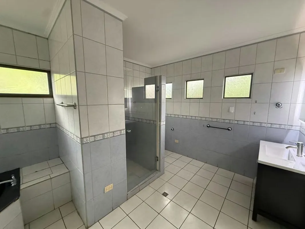 Se Vende Hermosa Casa en Los Ángeles de San Rafael de Heredia !!!!, photo 14