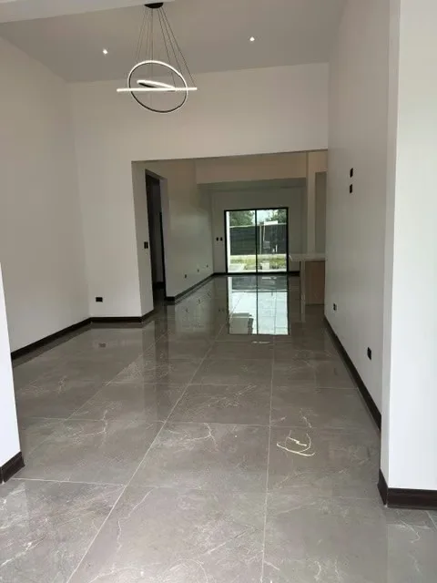 ESTA PRECIOSA CASA DE UN SOLO NIVEL, LISTA PARA ESTRENAR, LE OFRECE UN CLIMA IDEAL, UN ENTORNO SEGURO, TRANQUILO, LLENO DE NATURALEZA Y CON UN EXCLUSIVA CERCANIA AL COYOL DE ..., photo 4
