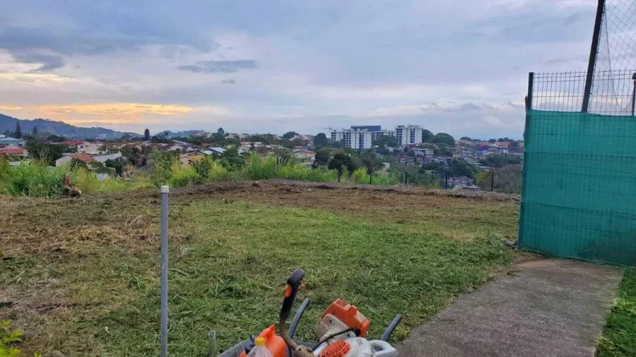Venta de lote de 356 m2 en Bello Horizonte Escazú MGA - Venta en Escazú