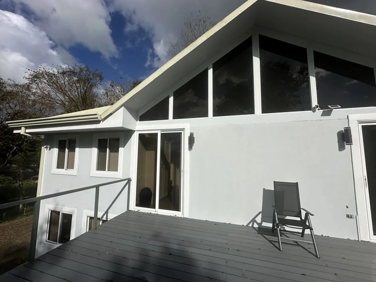 Luxury lakefront home, photo 7