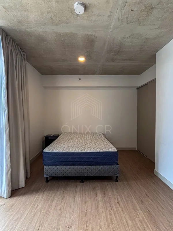 Close to all utilities, steps from restaurants, supermarkets and entertainment areas., photo 11