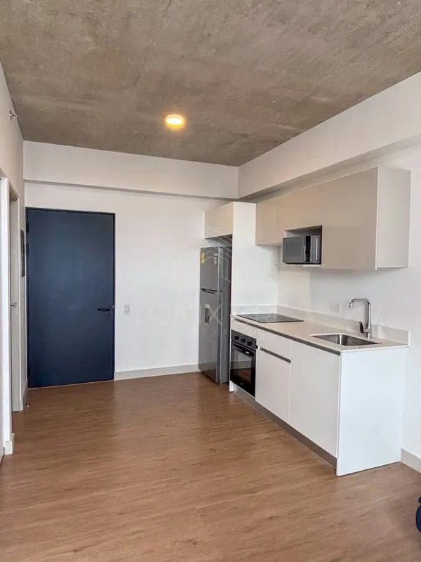 Close to all utilities, steps from restaurants, supermarkets and entertainment areas., photo 9