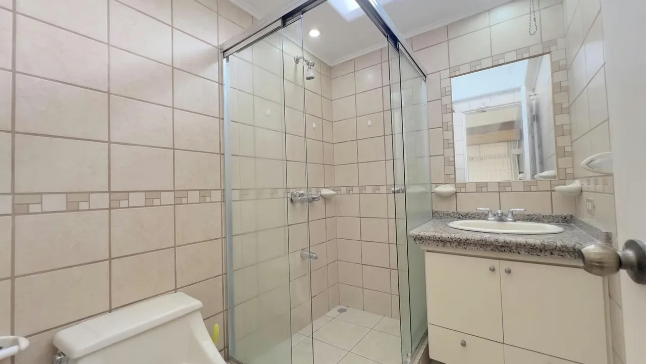 Descubra un hogar donde la naturaleza, la privacidad y el confort se unen para brindarle una experiencia de vida excepcional. Ubicada en un exclusivo condominio privado de pocas ..., photo 14