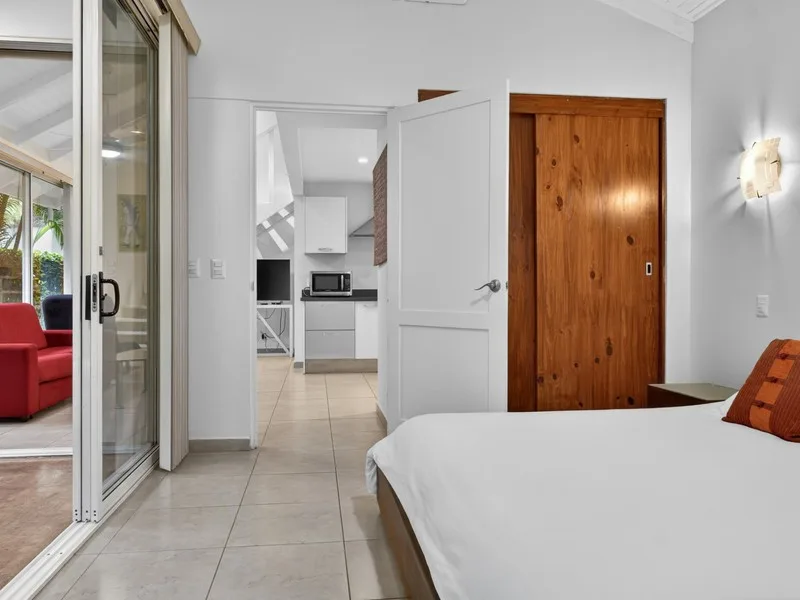 11 Bed Hotel / Leisure For Sale in Tamarindo, photo 4