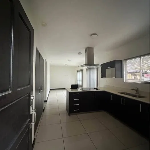 REBAJADA Condominio Torres de Río Oro – ¡Inversión con renta garantizada!