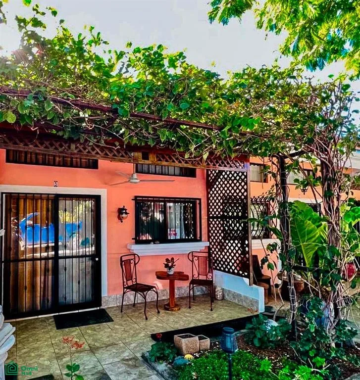 Condo In Las Palmas Walking Distance To The Beach Playa Del Coco Sardinal Guanacaste