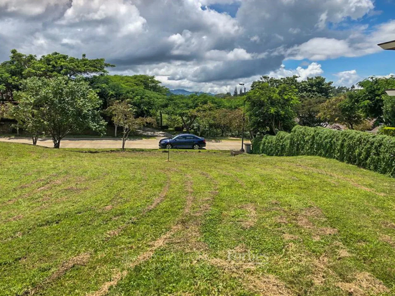 L - 1079m2 in Hacienda Espinal - Lot for sale in luxury condominium
