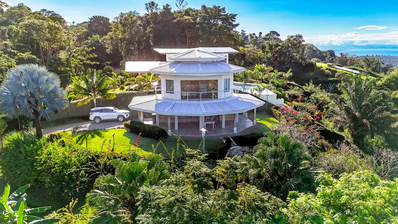 MOUNTAIN PROPERTY WITH ONE BEDROOM WITH OCEAN FRONT VIEWS, IN CINCO VENTANAS – 0.64 ACRES