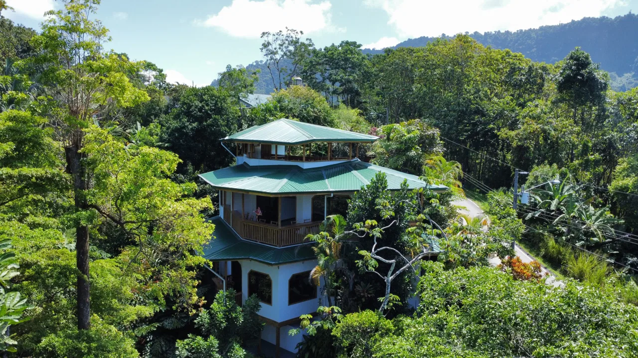 Teak Luxury 5-beds Home in the Mountains of Las Tumbas – 0.45 ACRES