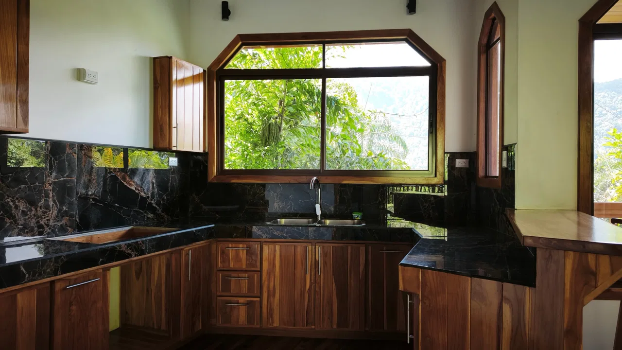Teak Luxury 5-beds Home in the Mountains of Las Tumbas – 0.45 ACRES, photo 7