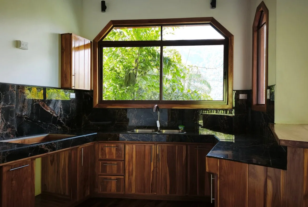 Teak Luxury 5-beds Home in the Mountains of Las Tumbas – 0.45 ACRES, photo 8